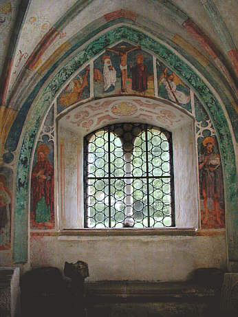 Brunnehaus mit Resten spätgotischer Freskenmalerei