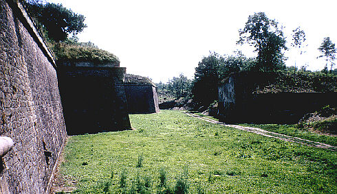 Neu-Breichs (Neuf-Brisach),  Festungsgräben
