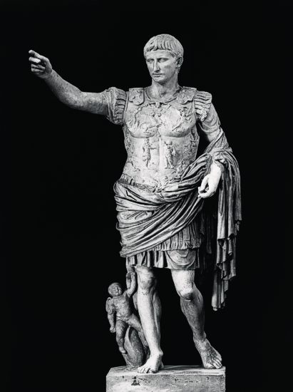 Sog. Augustus von Primaporta, Statue des Prinzeps im Prunkharnisch