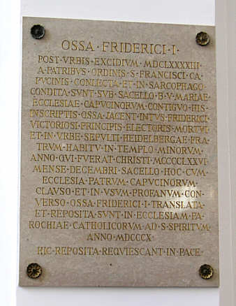 Gedenkplatte für den hier bestatteten Kurfürsten Friedrich I. 
