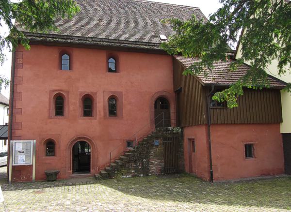 "Hühnerfautei", ehemaliges romanisches Wirtschaftsgebäude, heute Ort eines kleinen Klostermuseums.