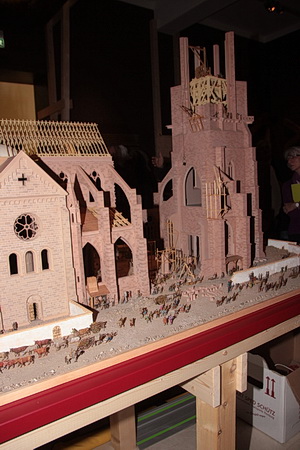 Die Baustelle des Münsters im Modell
