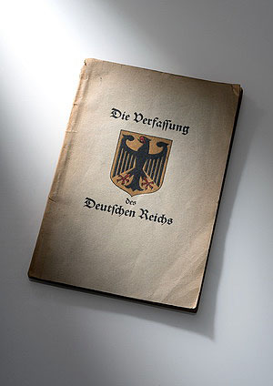 Verfassung des Deutschen Reichs (Weimarer Verfassung). Druck, Berlin, nach 1930