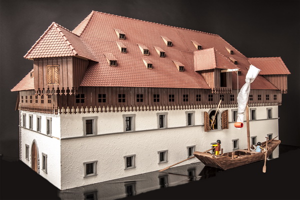 Der Bau des Konzilsgebäudes ist ein reiner Zweckbau, im 14. Jahrhundert als Kauf-, Lager- und Handelshaus am Seeufer errichtet. 