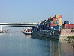 Containerlager in Mannheimer Altrheinhafen