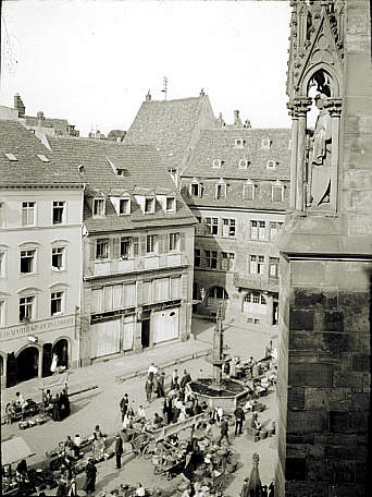 Münsterplatz von der Münstergalerie aus, 1913