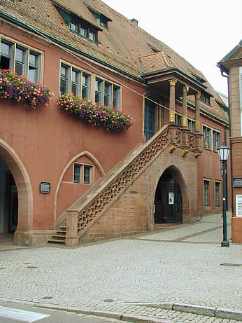 Freitreppe am Alten Rathaus mit Renaissance-Vorbau