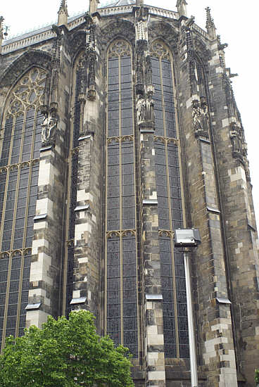 Pfalzkapelle Aachen,  Chor von auen