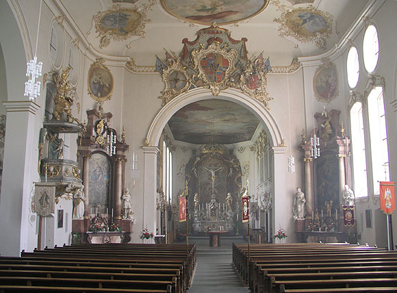 Schlosskirche mit Blick zum Chor
