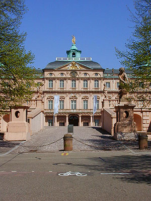 Schloss Rastatt, Hofseite