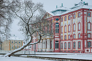 Schloss Bruchsal, Gartenseite im Schnee. Foto: Thorsten Wisser, ssg