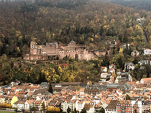 Heidelberg, Schloss und Stadt vom Pilosophenweg aus gesehen. Foto: kulturer.be