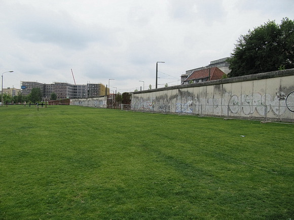 Berliner Mauer, Mauerpark mit Gedenkstätte an der Bernauer Straße