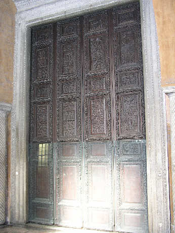 Rom, Santa Sabina, geschnitztes Portal