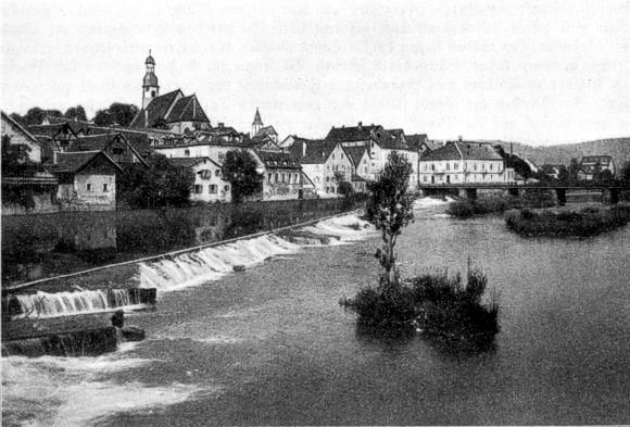 Gernsbach vom rechten Ufer der Murg aus gesehen