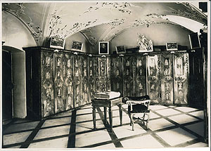 Die Handschriftenkammer der Stiftsbibliothek um 1900