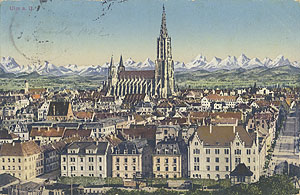 Retusche: Historische Postkarte mit ins Bild retuschierten Alpen
